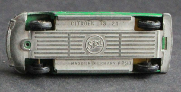 Siku Citroen DS 21 V 290 DieCast Model 1968 (10104)
